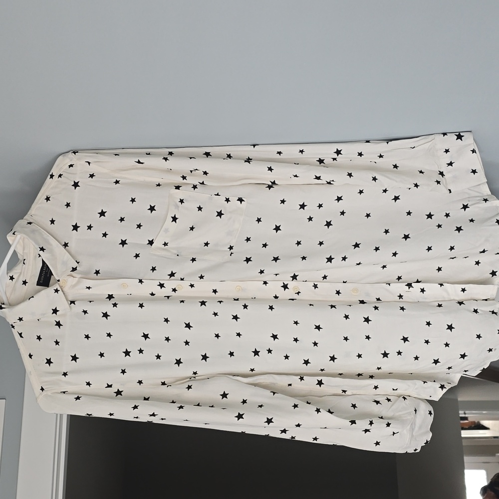 Cream l/s Blouse w/Black Stars